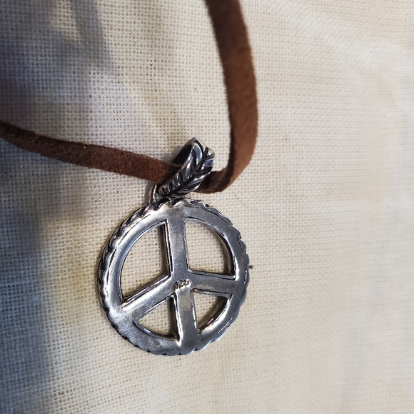 Necklace - Picture 2 of 4